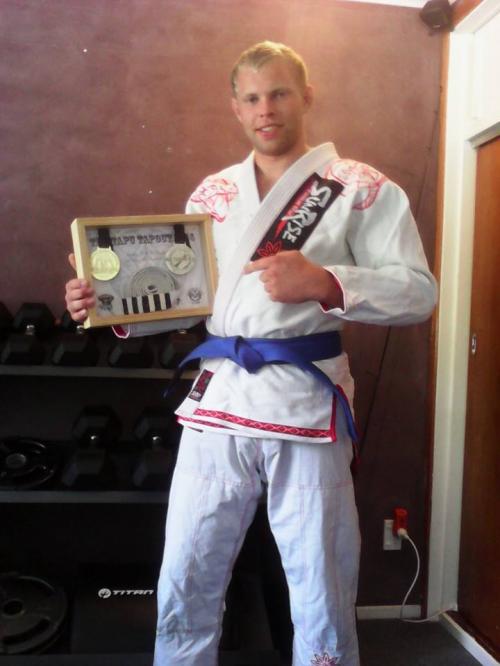 Blue belt · December 17, 2014 · Promoted by roney peterson da silva