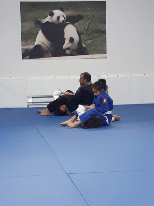 Daughter and father attacking side to side <3 !