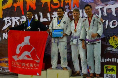 Purple belt · July 20, 2011 · Promoted by Makoto Ogasawara