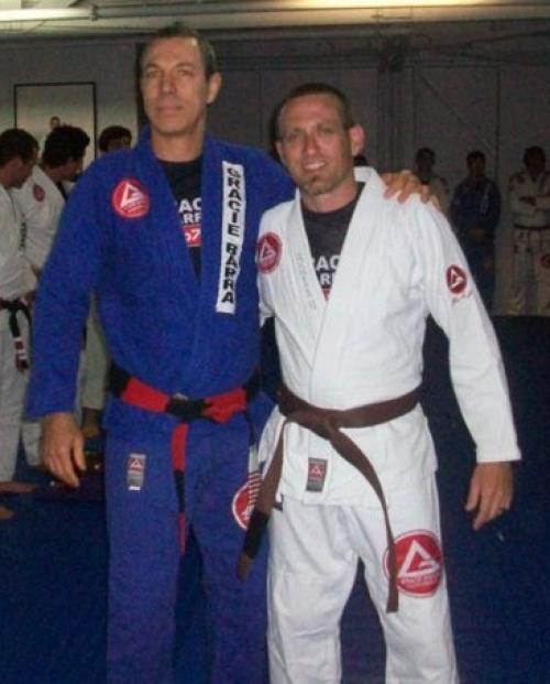 Brown belt · June 11, 2011 · Promoted by Master Carlos Gracie Jr.