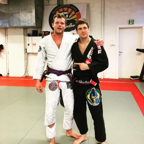 Purple belt · December 3, 2016 · Promoted by Eivind Windsrygg