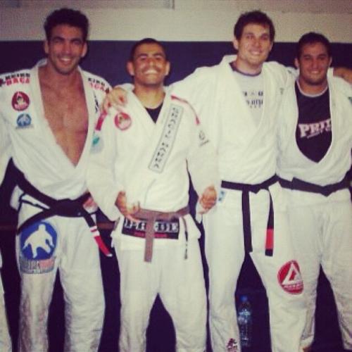 Brown belt · December 1, 2001 · Promoted by José Henrique Leão Teixeira