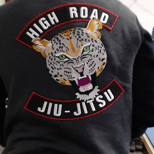 Rockin' my gym with the best of my minor sewing ability. Meow.