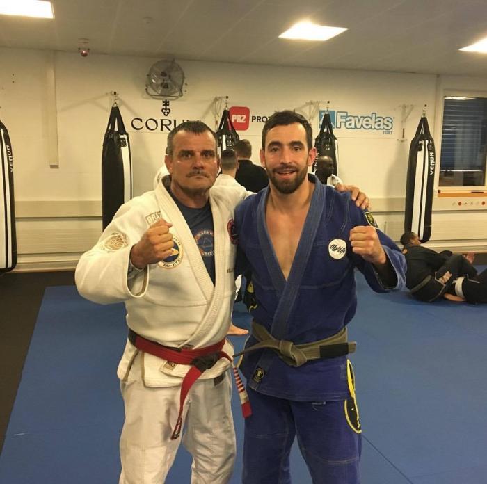 With mestre Sergio Malibu