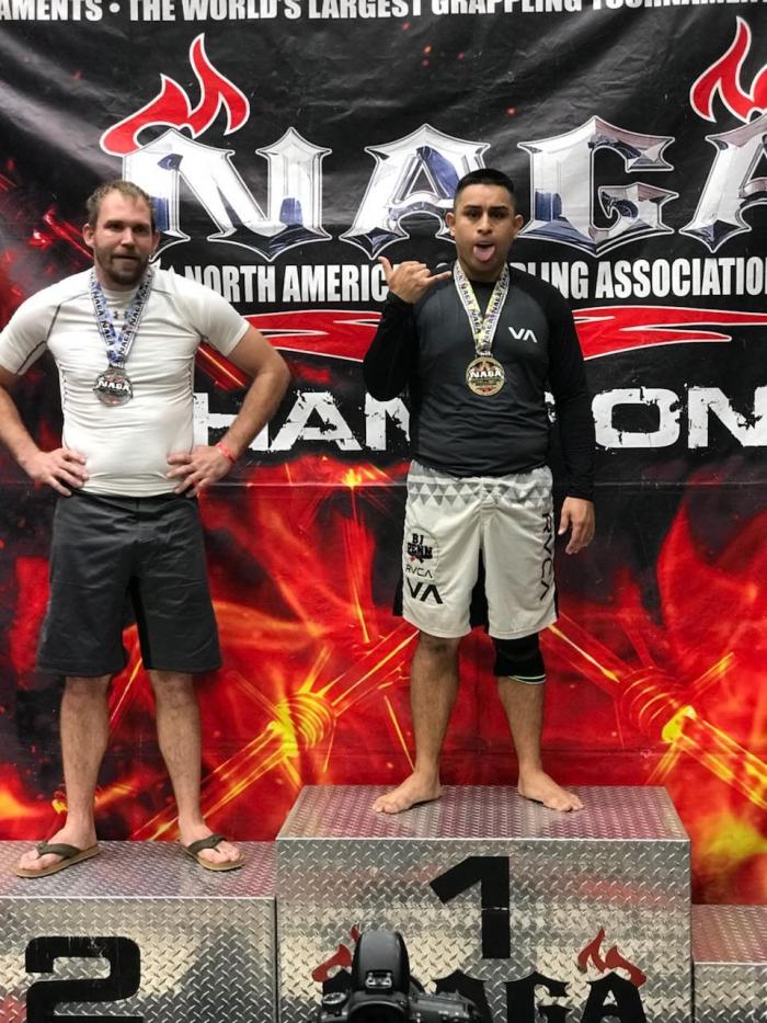 Naga 2018 Nogi gold
