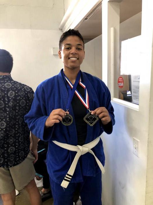 First competition at white belt. Gold in my weight division and Absolute.