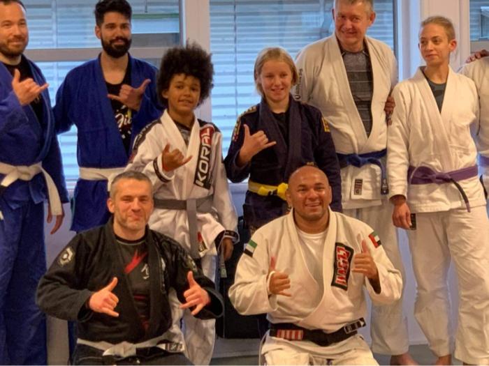 4 hours seminar with Iran ( 5 stripes on The Black belt ,so he knows what to do
