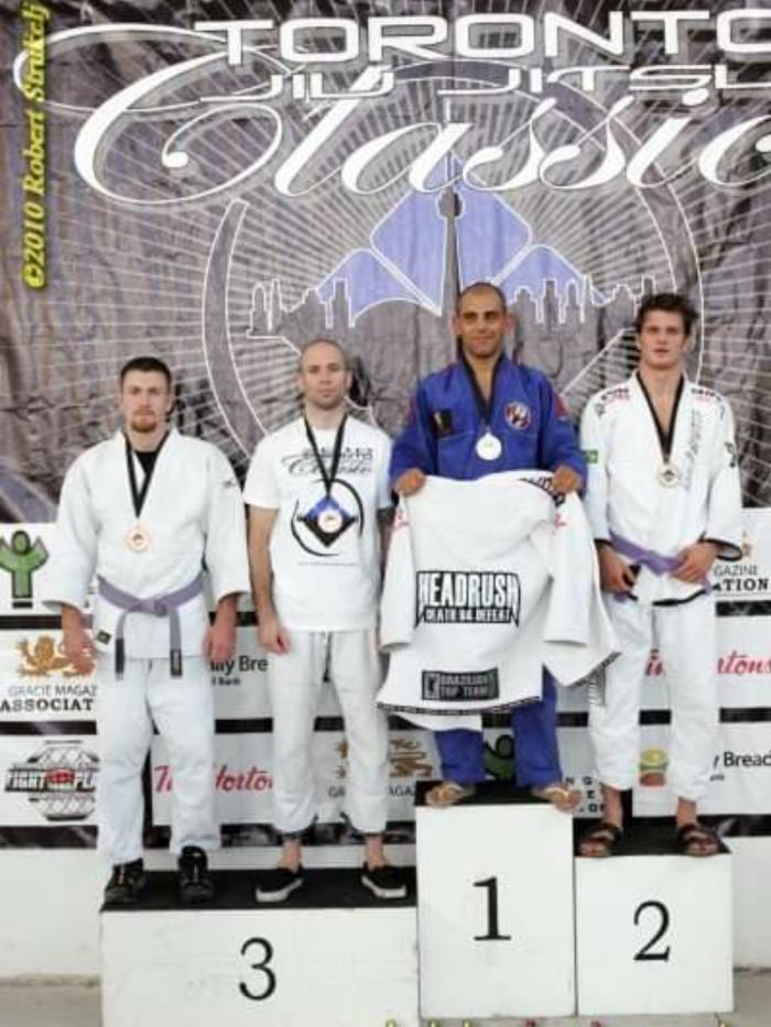 Purple belt · June 1, 2010 · Promoted by Fabio Holanda