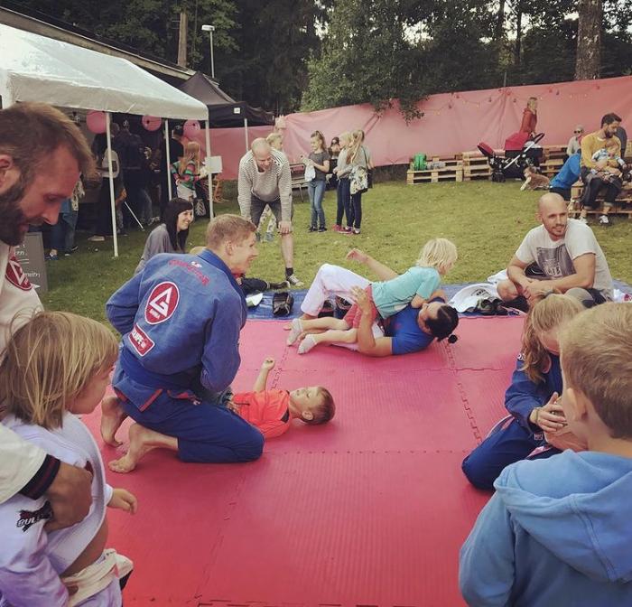 Showing BJJ at the Greta festival in Tollered.