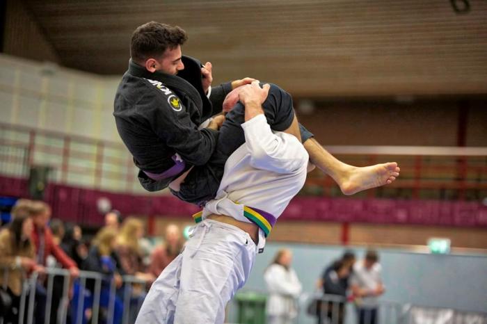 purple-action-photo