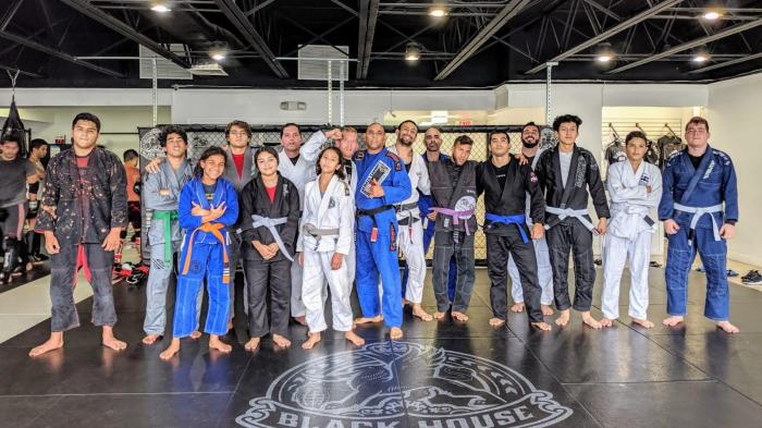 Black house Miami Beach team