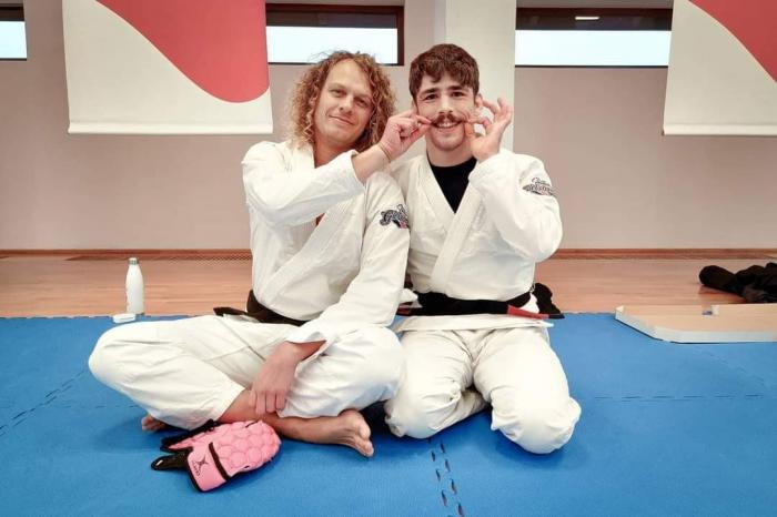 So, I just got promoted to Brown at the Globetrotters Zen Camp. =D : r/bjj