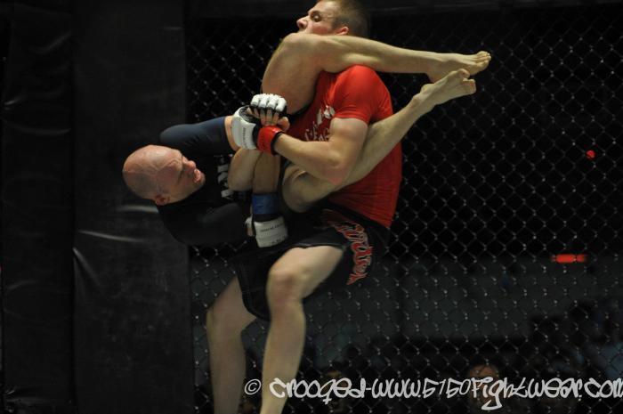 MMA Flying Armbar, decision win over James Shea in Fremont CA