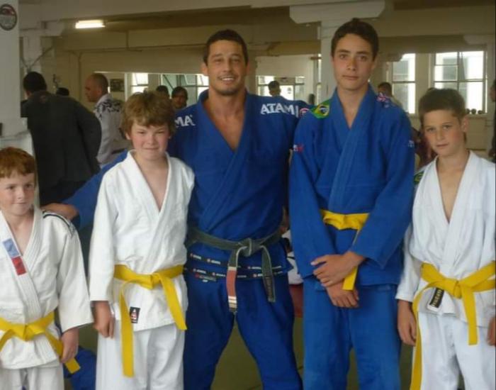 Yellow belt · January 7, 2012 · Promoted by Professor Pedro Fernandes