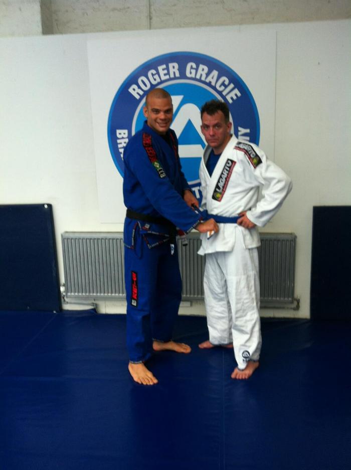 Blue belt · August 25, 2011 · Promoted by Lagarto