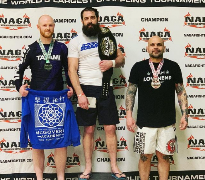 Naga nogi