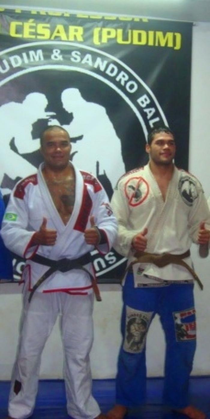 Brown belt · April 20, 2011 · Promoted by Júlio Pudim
