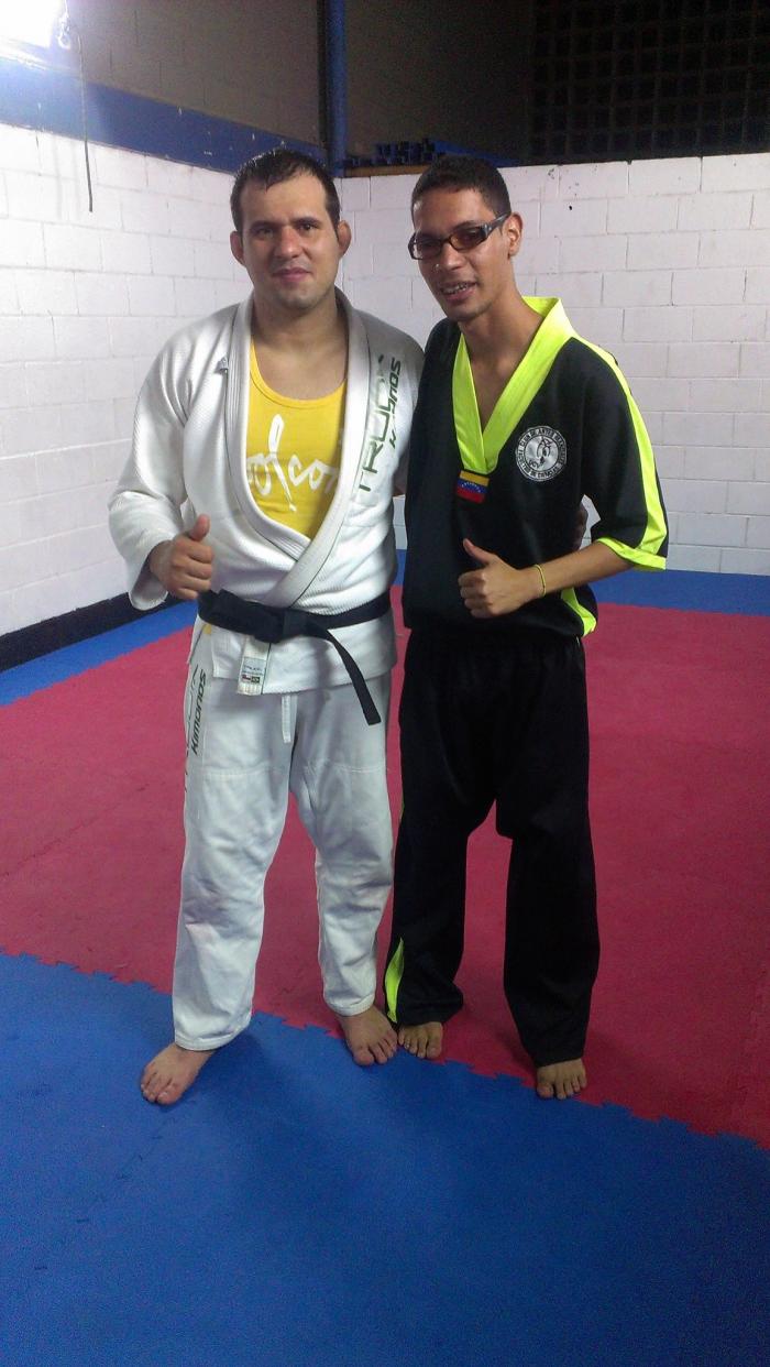 Con neto Cortéz