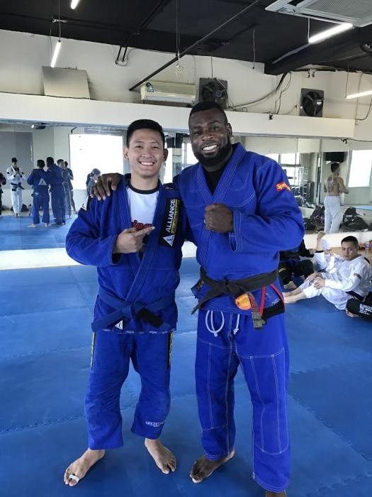 Leandro Ataides's Seminar at Alliance Kelapa Gading circa 2016