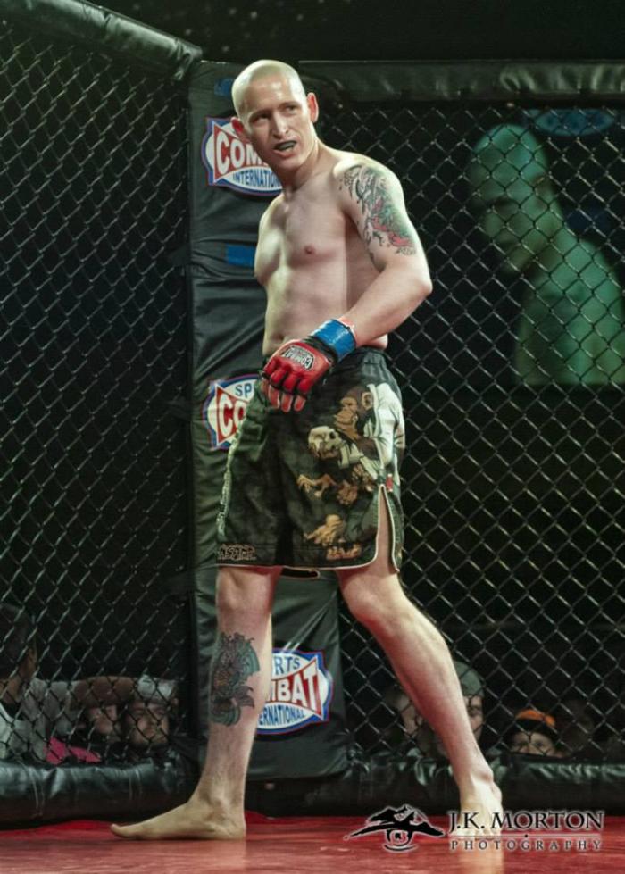 I love seeing that cage door lock!!