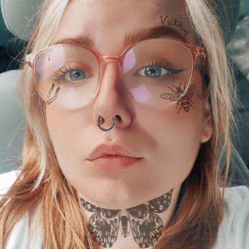 Valaria White