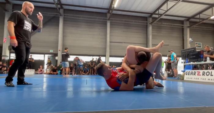 Incoming win by triangle