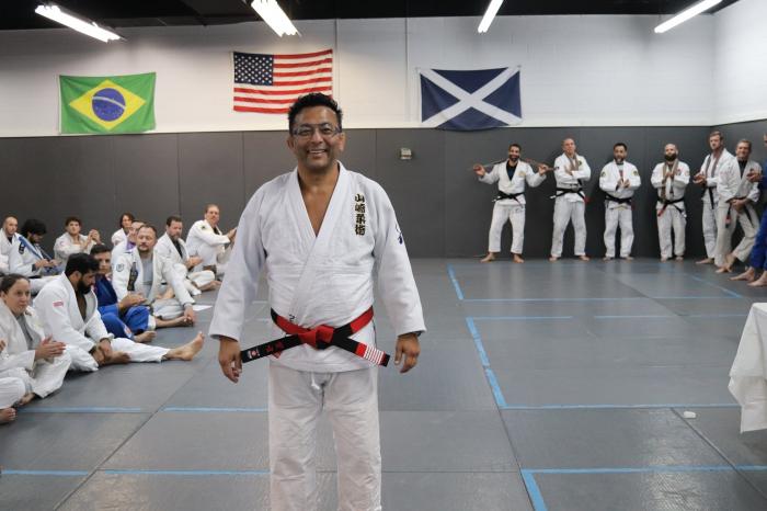 Our head coach, Fernando Yamasaki, 7th degree black belt.