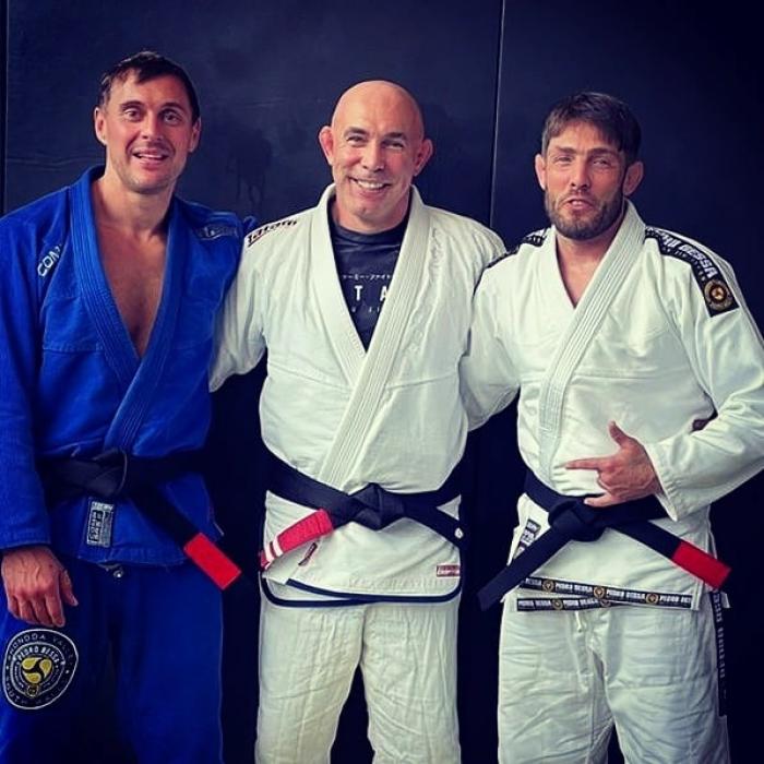 Ian Thomas, Neil Williams, Gavin Thomas Faxia preta
