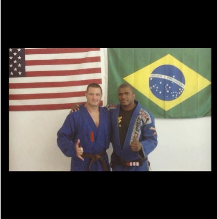 Brown belt · February 12, 2012 · Promoted by Ademir Oliveria