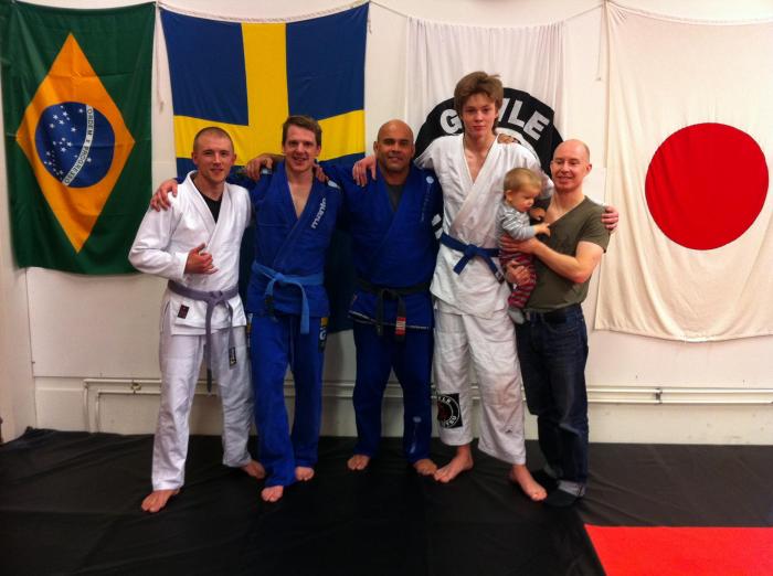 Purple belt · November 27, 2011 · Promoted by Marcelo Yogui