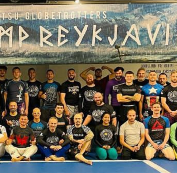 Stealing the Soul Class Iceland 2022 (Center front)