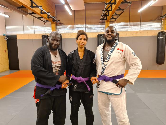 Les 3 violettes