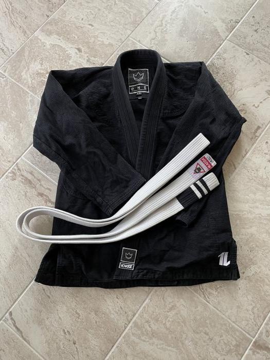 White Belt 2 Stripe