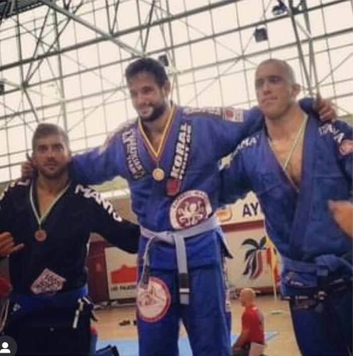 Blue belt · December 3, 2013 · Promoted by Raphael Pousada