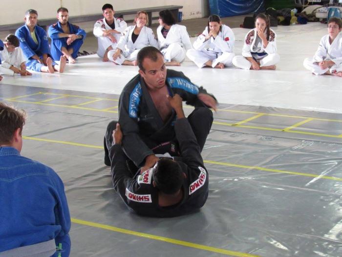 Teaching a BJJ class