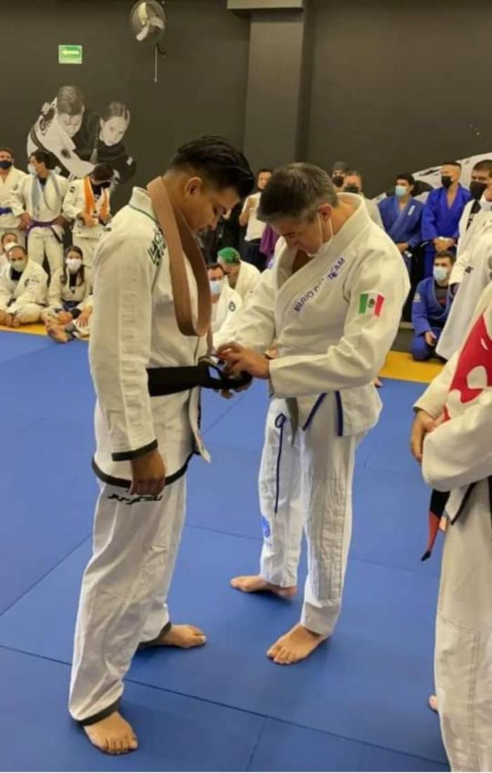 Faixa Preta - Black Belt Promotion