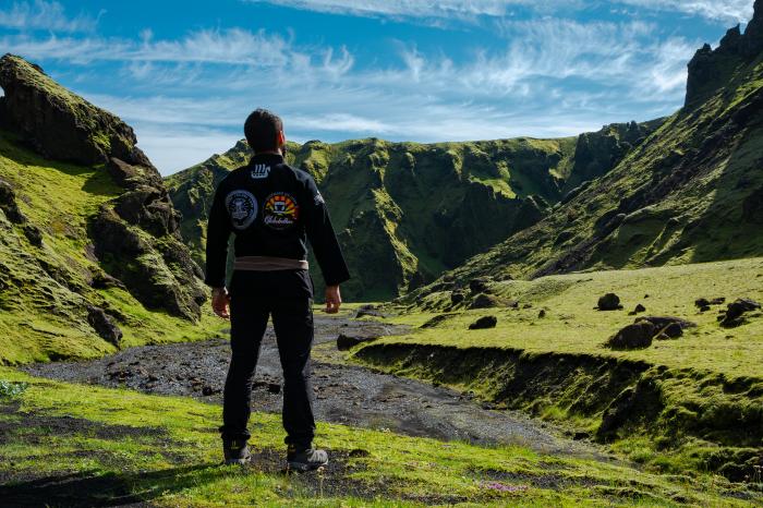 Looking for someone to double leg at Globetrotters Iceland Camp - July 2018