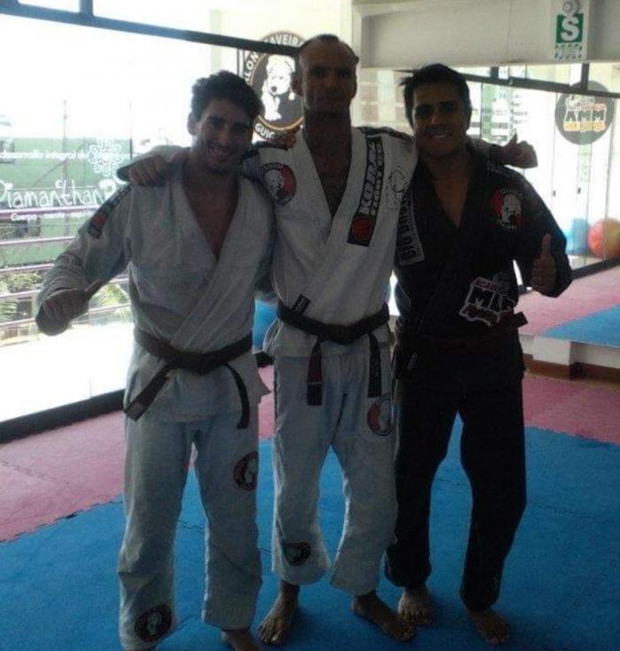 Brown belt · December 16, 2011 · Promoted by Marlon Ribeiro