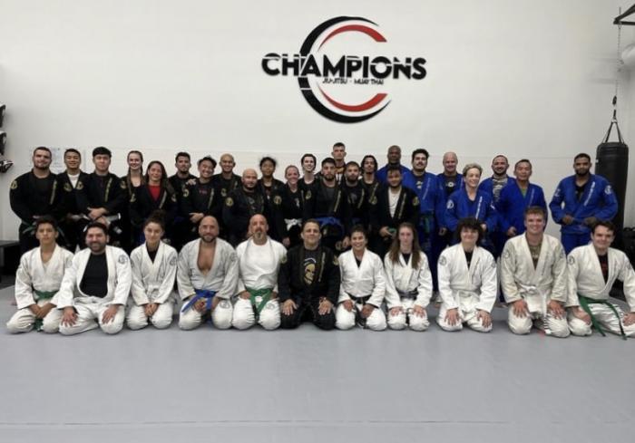 Good to be back on the mats after injuring my MCL a couple of months ago.