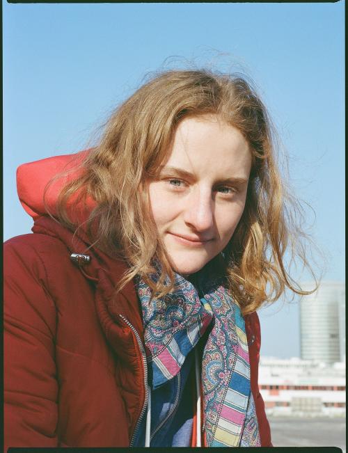 Esther Bloch