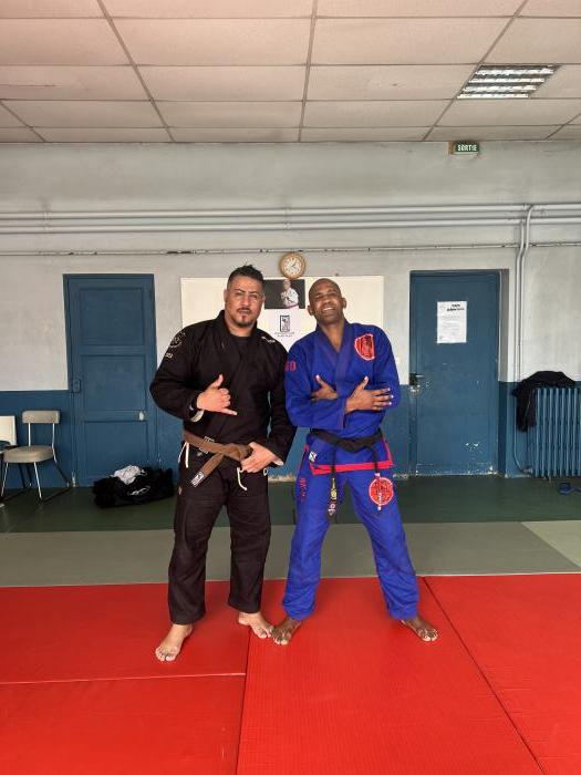 Few months befor I become black belt I was lucky enough to train in private for two weeks with the legend Fernando TERERE who decided to stay longer in my city because he loved the energy of my school