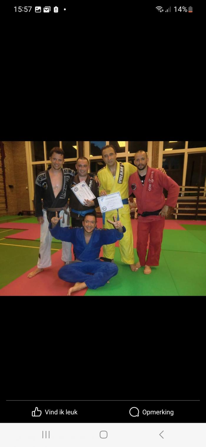 Blue belt · November 15, 2009 · Promoted by Remco van Baardewijk