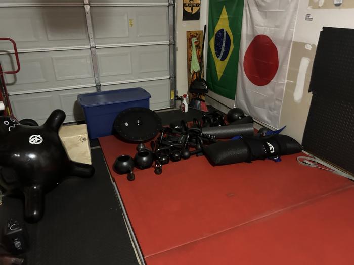 My Garage Gym (Everyone should have one)!