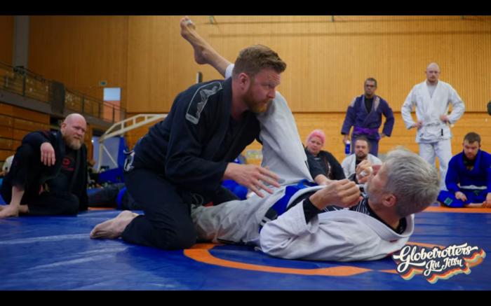 Learning the over under pressure pass with Alexander Backus at BJJ Globetrotters Summer Camp 2023