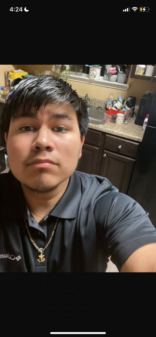 Marquis Flores
