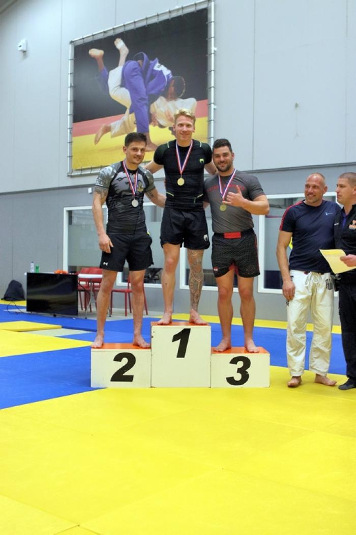 Closed competition for military and police