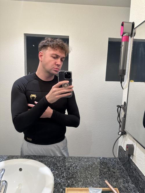 Mitchell Travers