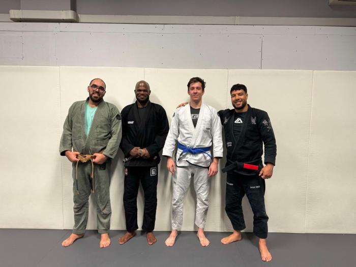 Got 2 stripes on my bluebelt :)