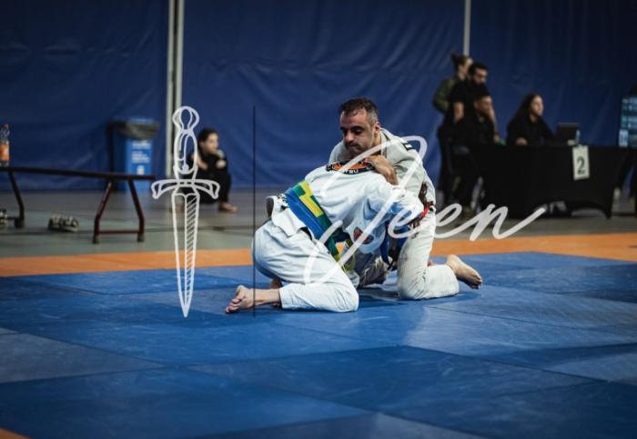 Darce choke setup and a win by that.