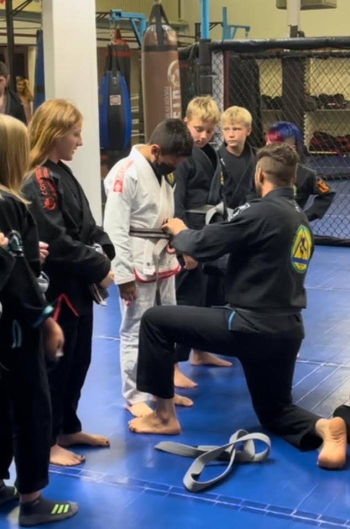 Gray belt · September 27, 2017 · Promoted by Prof. Dylan Dearborn / Prof. Bruno W. Ferreira